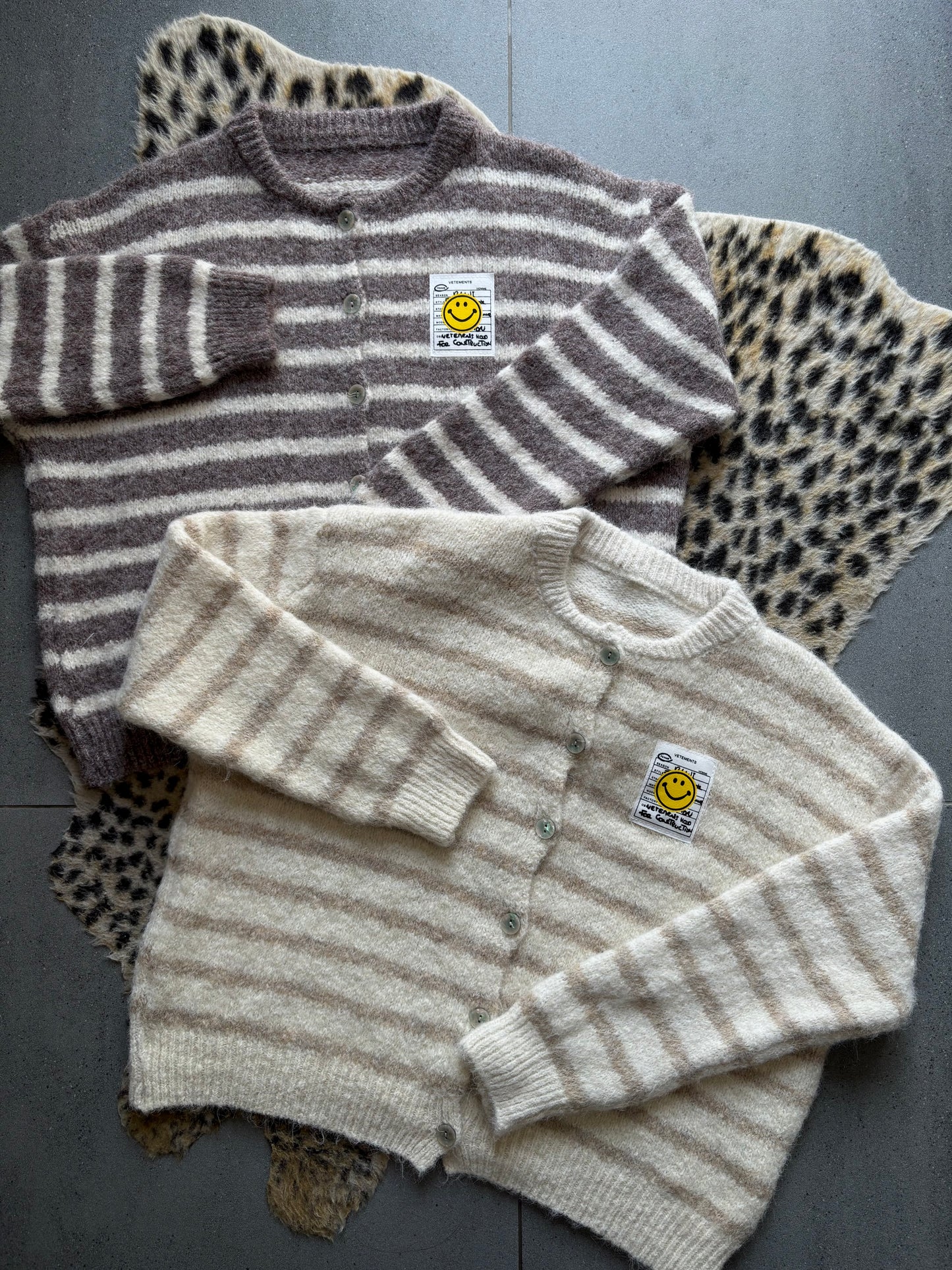 Happy stripes vest (beige)