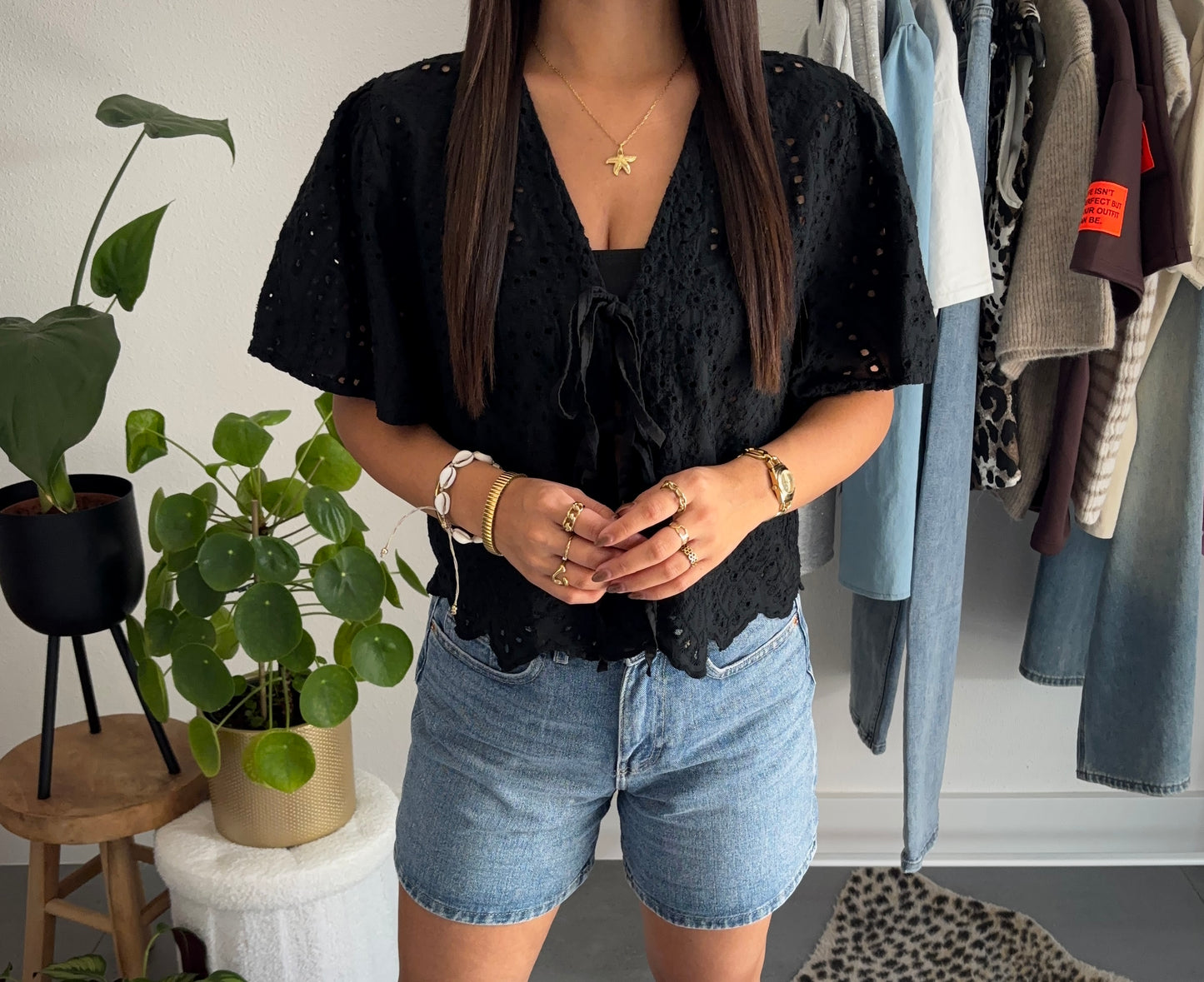 Black breeze top