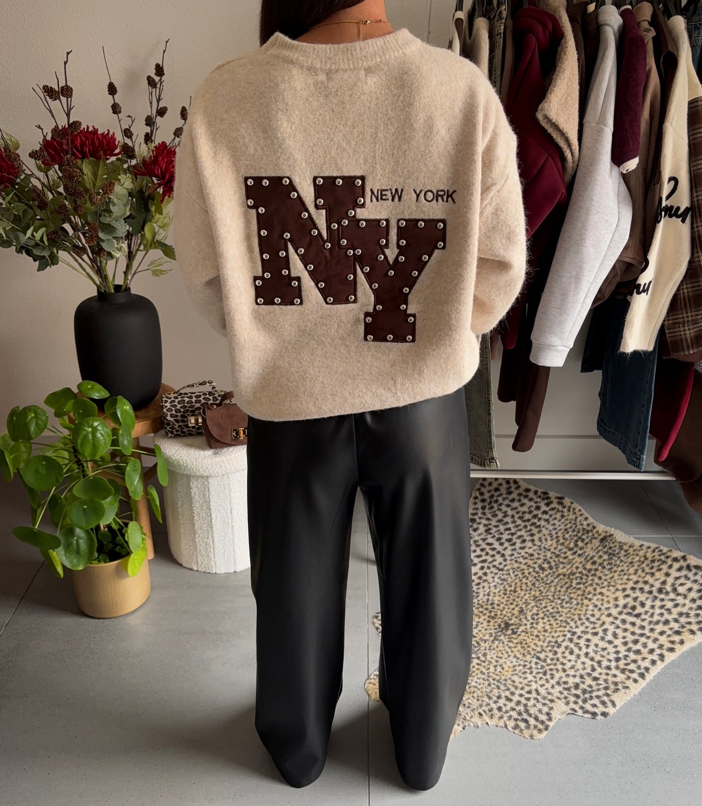 New york studded trui