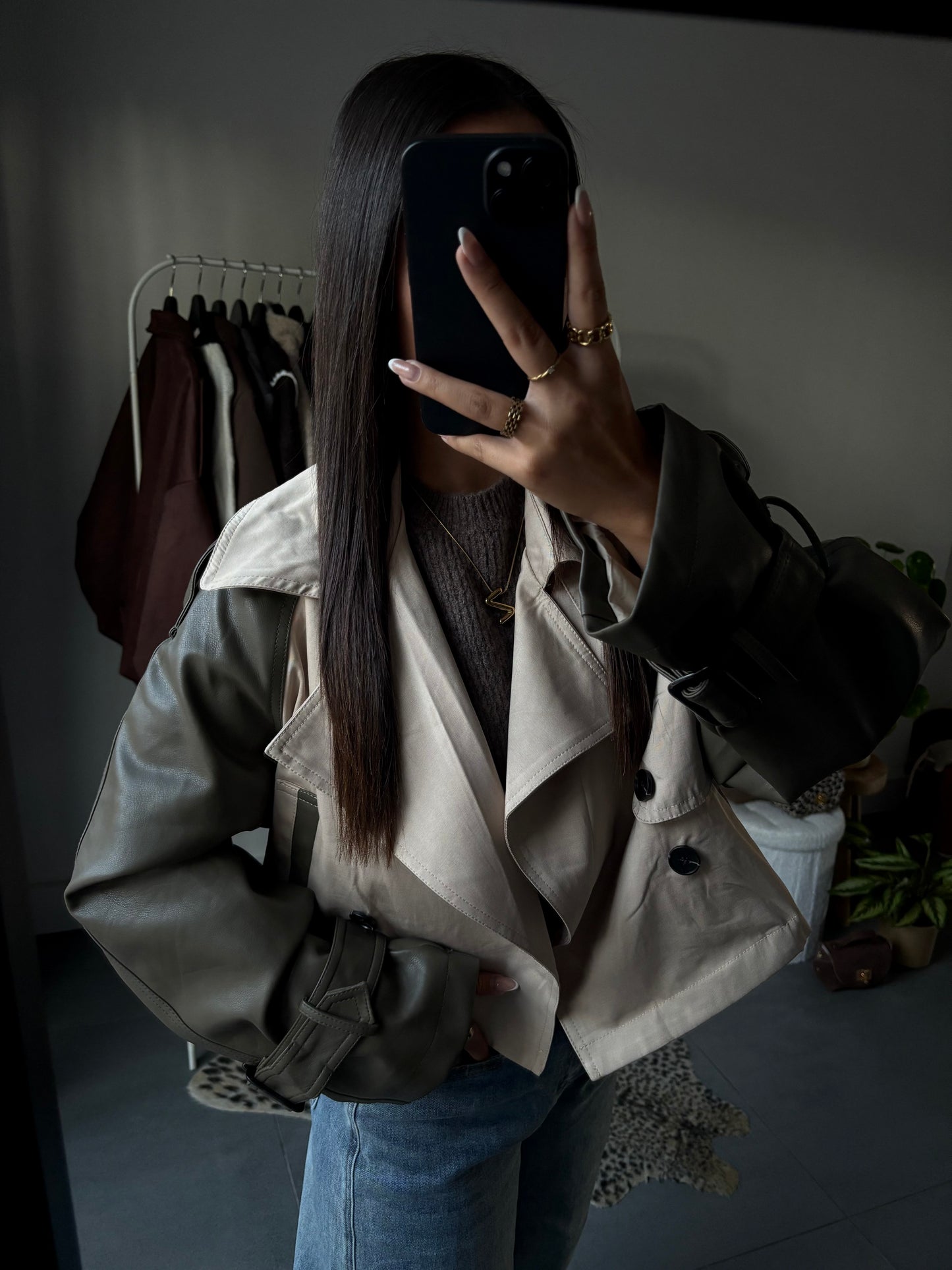 Contrast trench cropped jacket