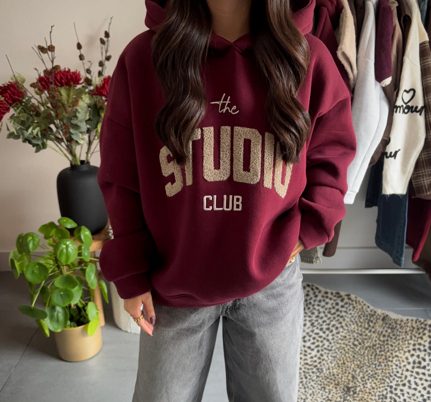 Studio club hoodie (bordeaux)