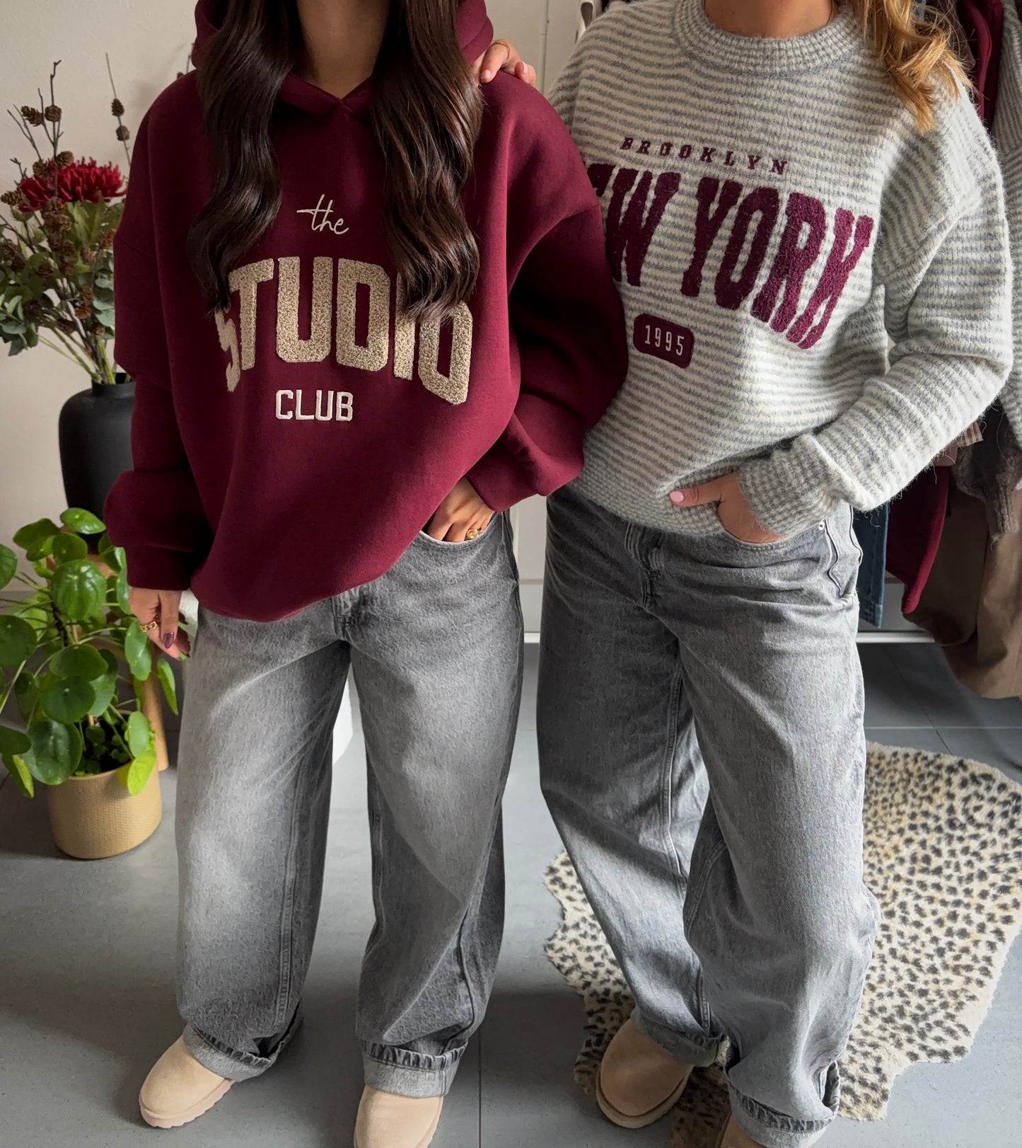 Studio club hoodie (bordeaux)