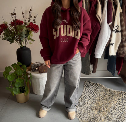 Studio club hoodie (bordeaux)